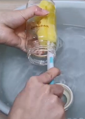 Bottle and teat cleaning